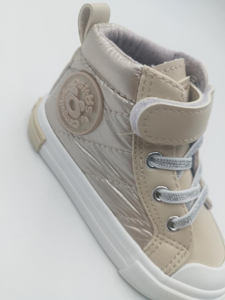 sneakers acolchada conguitos