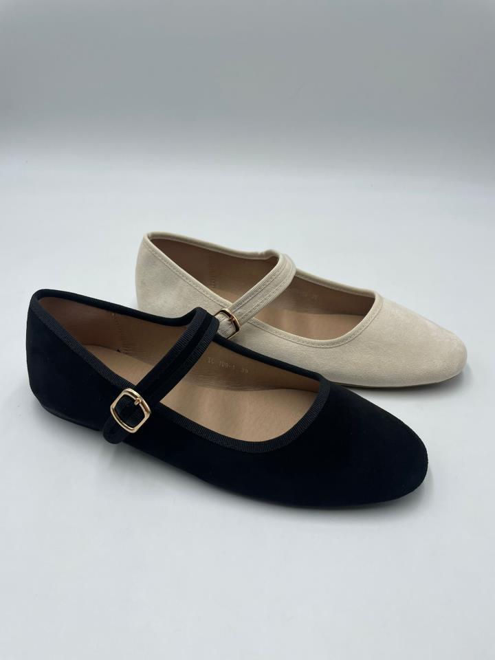 Zapato atado hebilla