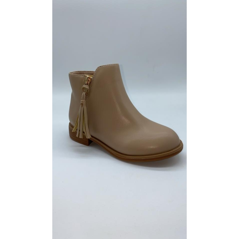 Botin material con flecos decorativos