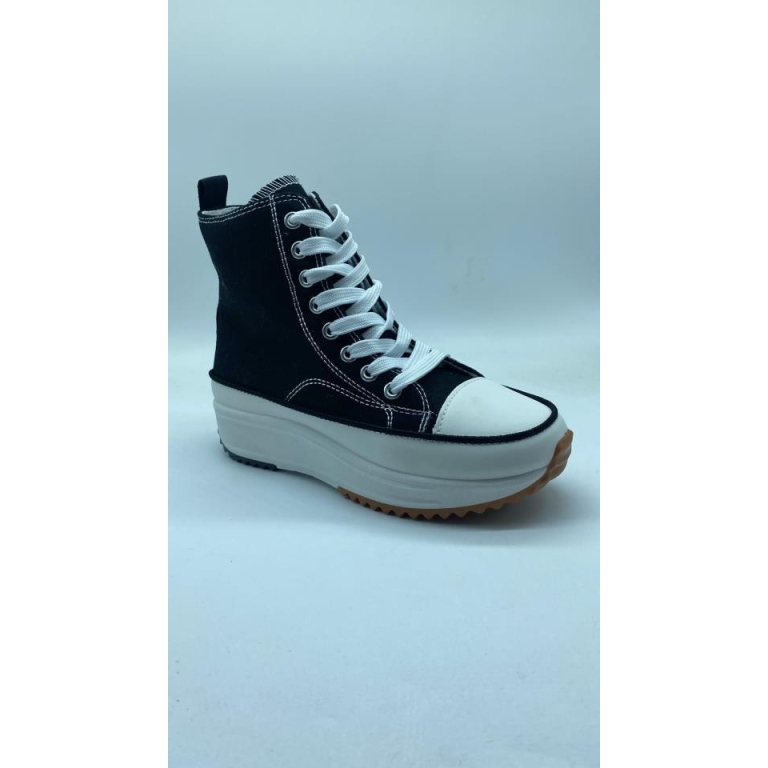 bota puntera suela triple