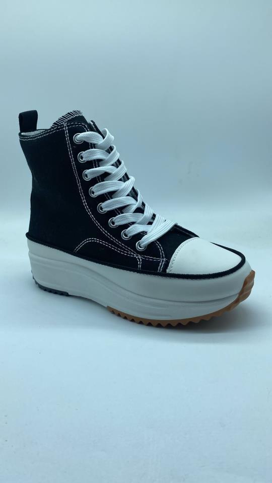 bota puntera suela triple