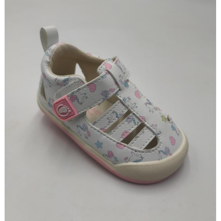 sandalia deportiva cerradda con velcro sin refuerz