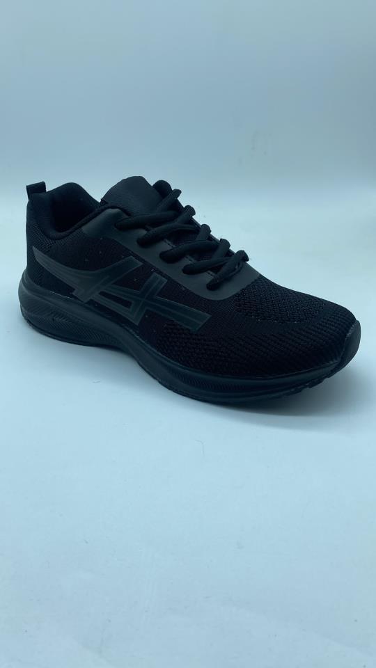Zapatillas all black new